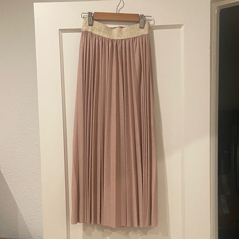 Elegant Pink Pleated Skirt